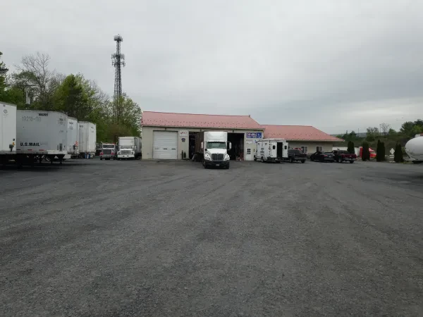 NAPA Truck Service Center - Route 61 Truck & Equipment Repair and Towing - photo 4