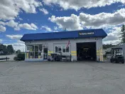 Salem Cap World Truck Accessories and Trailers