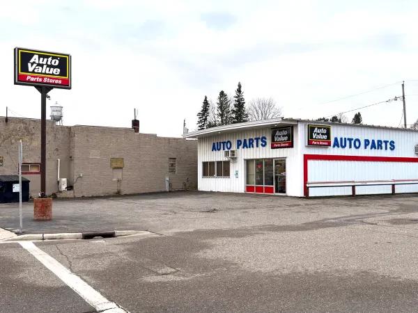 Auto Value Crandon - photo 2