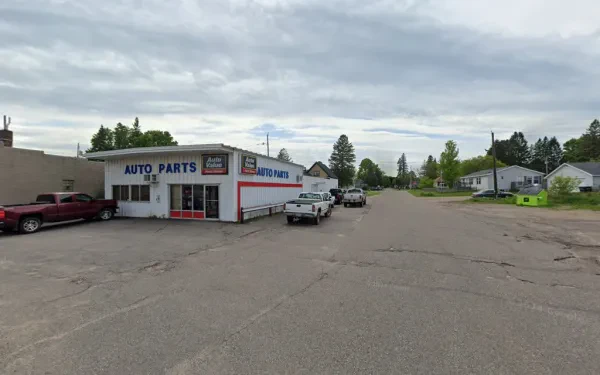 Auto Value Crandon - photo 4