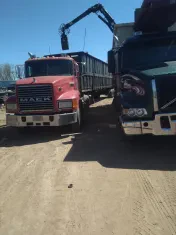 Mikey Smet's Auto Salvage & Sales