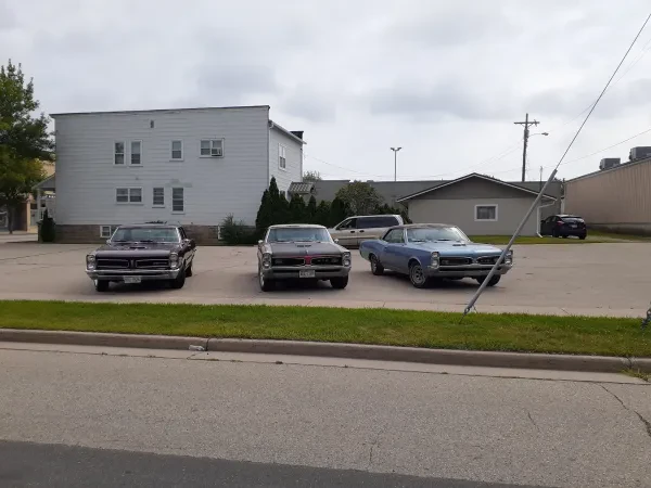 HORSELESS CARRIAGE INC - photo 3