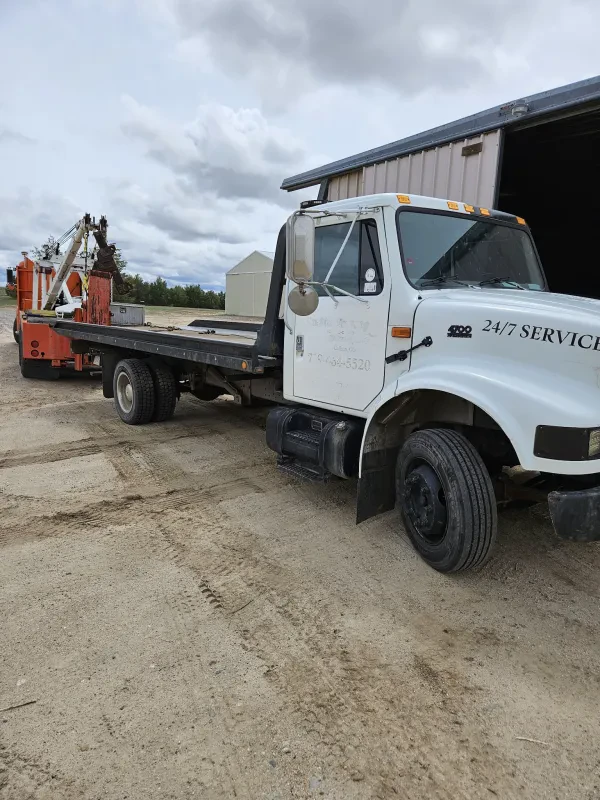 J&S Towing - photo 2