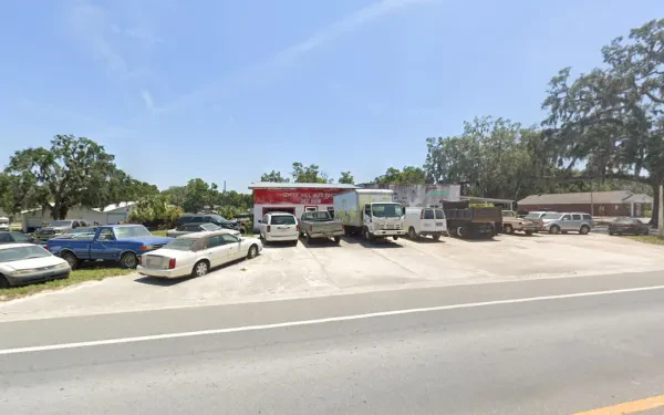 Center Hill Auto Parts - photo 2