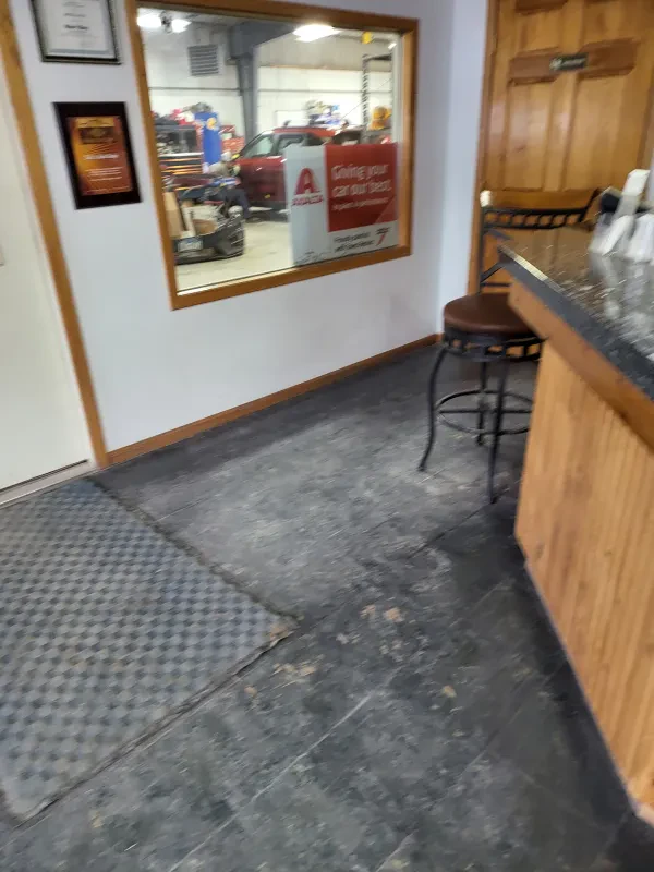 Dick's Auto Body - photo 4