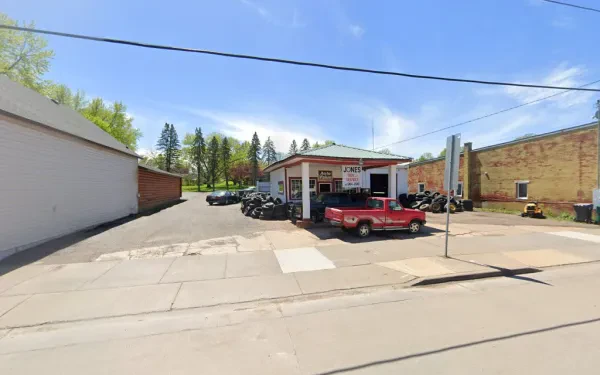 Jones' Tire and Services - photo 4