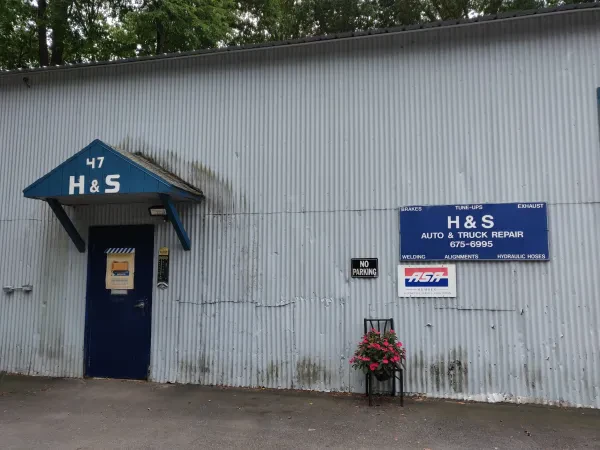 H & S Auto & Truck Repair - photo 2