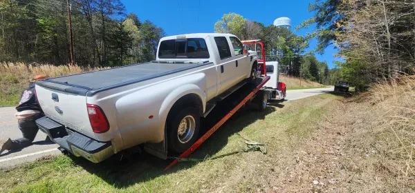 South Side Towing - photo 4