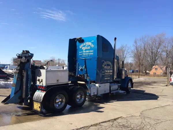 AES Towing & Recovery - photo 3