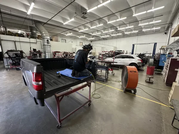 Rob's Auto Body Mesa - photo 4