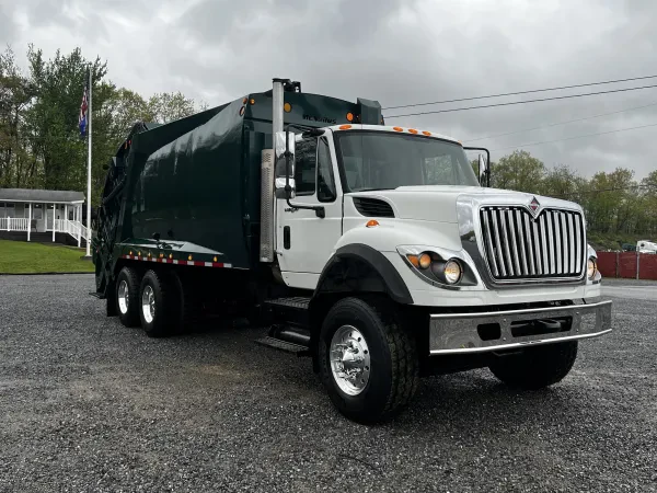 Auto Wholesalers Used Trucks & Parts - photo 3