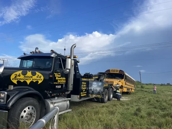 Total Roadside Towing & Recovery - photo 2