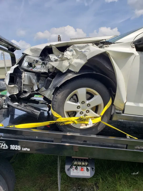 Dukes Recovery & Towing Service - photo 2