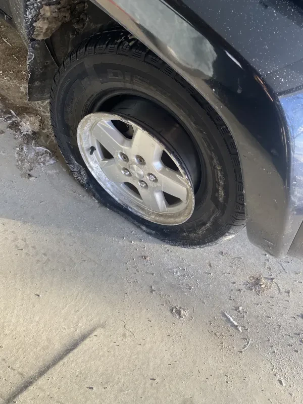 Lucky's Towing & Automotive Service - photo 2
