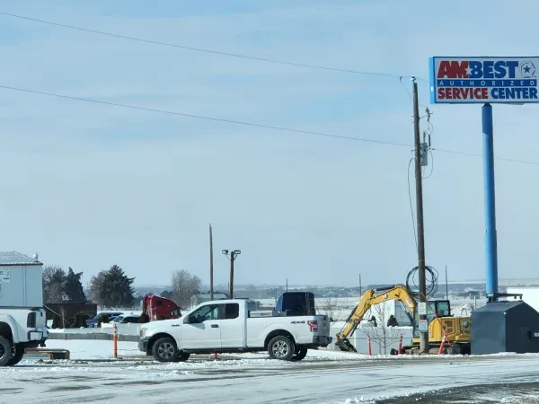 Rocky Mountain Truck Centers Inc - 24 Hour Roadside Service - photo 4