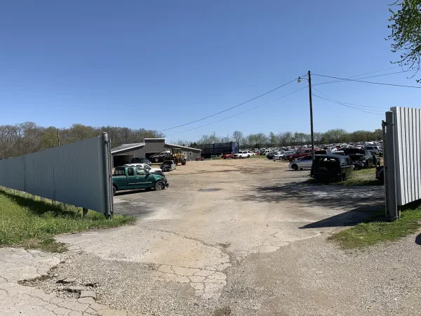 Mike's Used Cars & Auto Parts - photo 2
