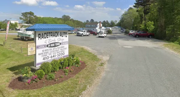 Racetrack Auto & Marine - photo 2