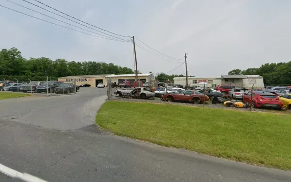 M & R Motors LLC Used Auto Parts - photo 3