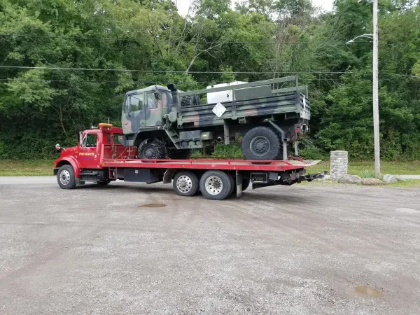 Piecknick Towing Service - photo 2