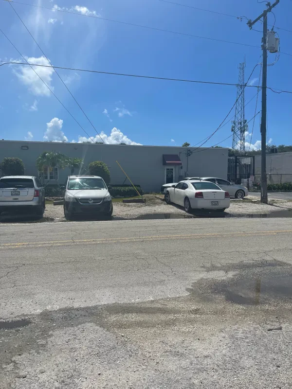 INTERSTATE TOWING INC - photo 2