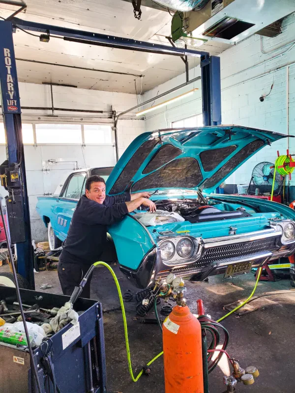 Eric's Premier Auto Center - photo 4