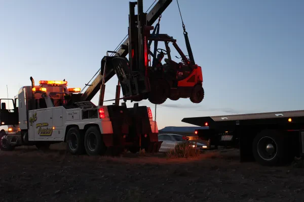 D&S Towing - photo 4