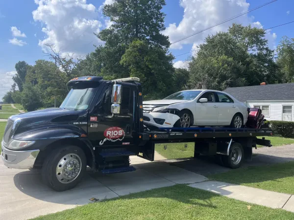 Rios Towing LCC - photo 3