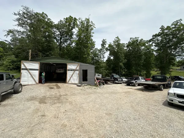 Lykin’s Towing & Auto Repair - photo 4