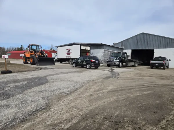 Seewald's Towing & Auto Transportation LLC - photo 2