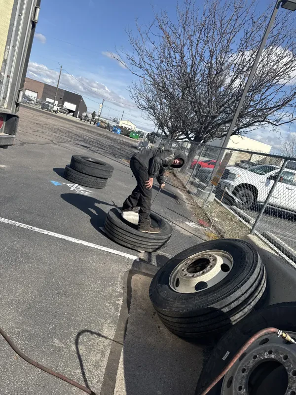 GOLDEN IDAHO LLC-Truck & Trailer Repair - photo 4