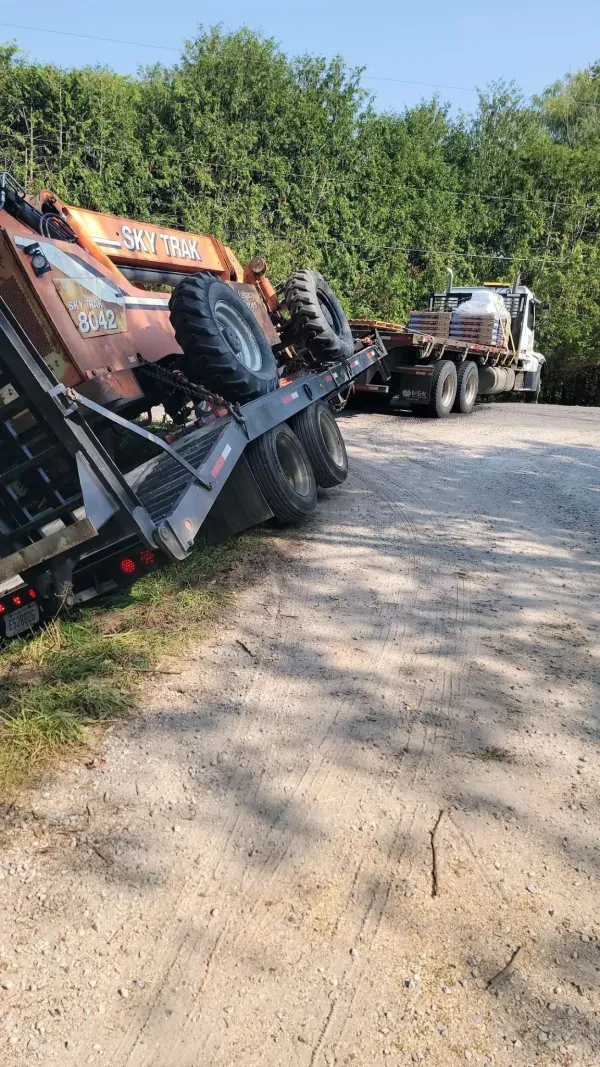 Omar's Towing - photo 2