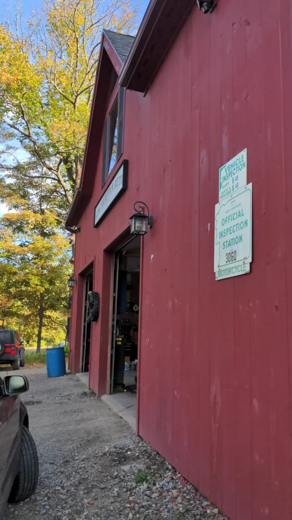 New Hampton Auto - photo 3