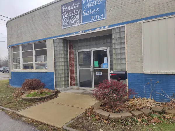 Fender Benders Collision & Parts LLC - photo 2