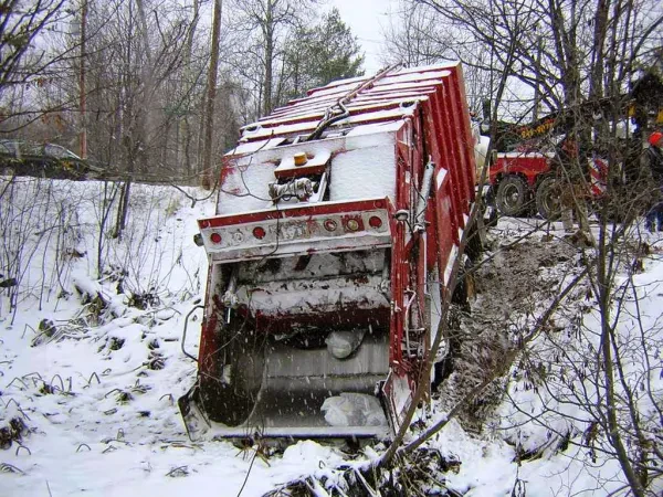 Crossroads Truck Repair - photo 2