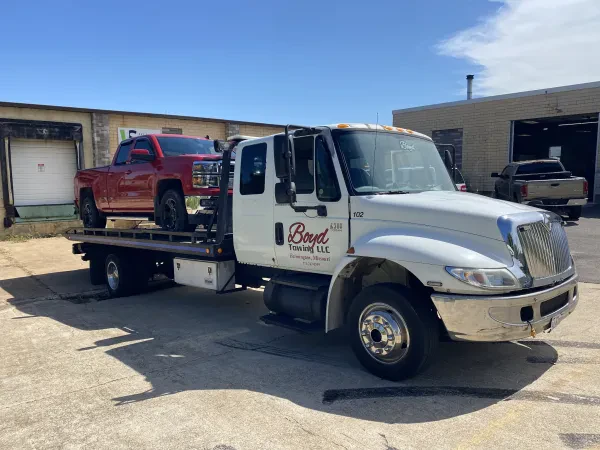 Boyd Towing Farmington, Ste. Genevieve & Perryville - photo 2