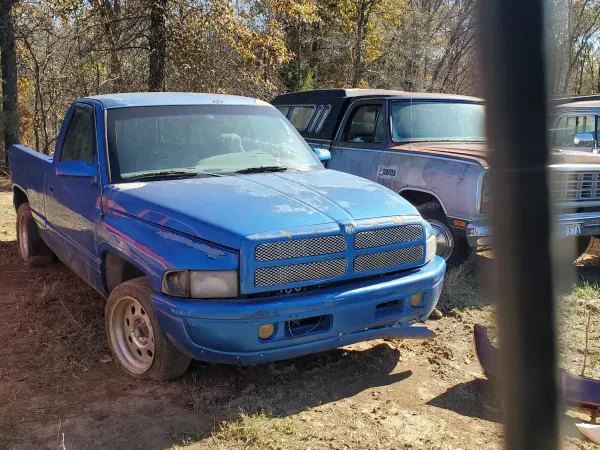 Paul's Auto Parts - photo 4