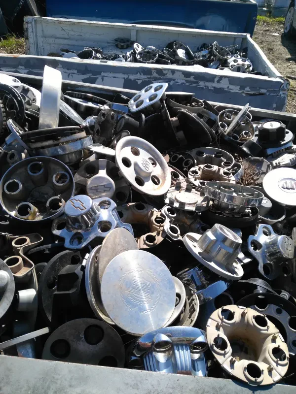 Arnolds Auto Parts - photo 2