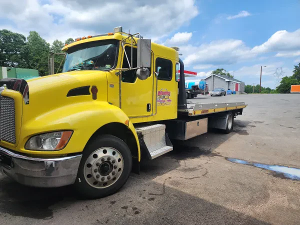 AAlways Hookin' Towing & Tire - photo 4