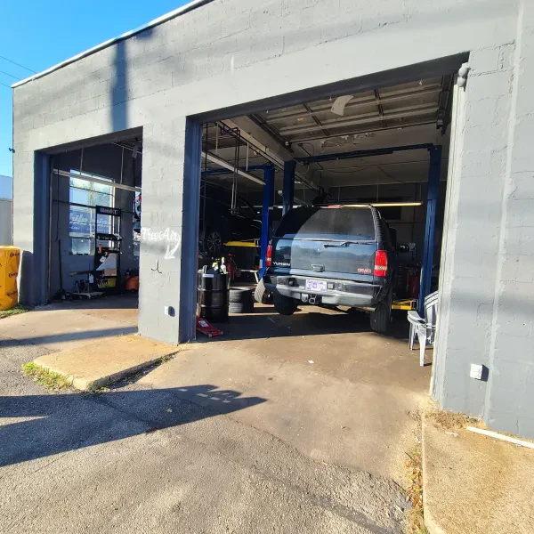Uncle Leo's Auto Care - photo 2