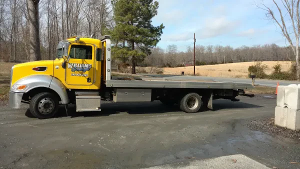 Williams Garage Towing & Recovery - photo 2