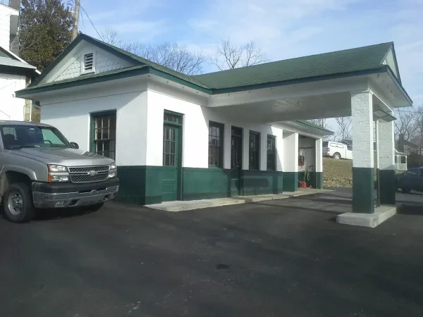 Aldie Garage - photo 2