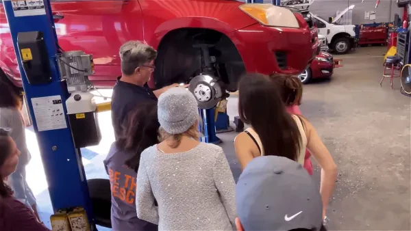 Legendary Automotive and Truck Service - photo 2