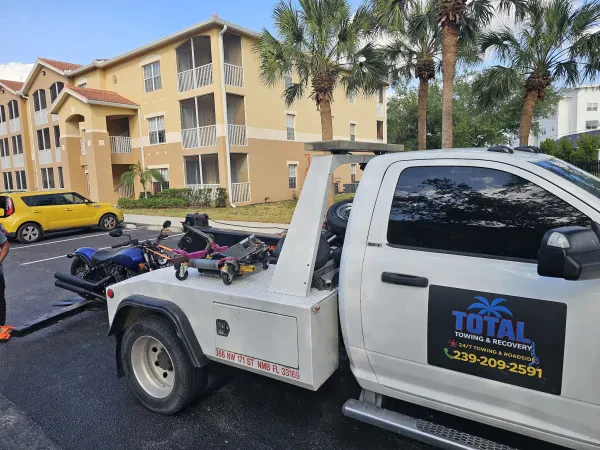 Total Towing & Recovery - photo 2