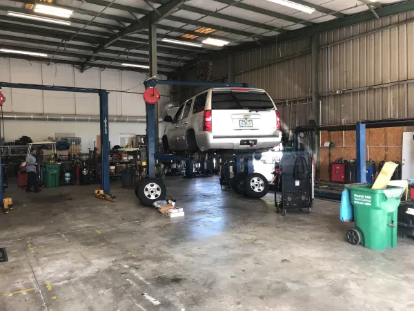 Cypress Lake Auto Repair - photo 3