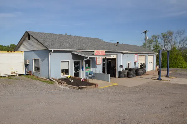 Cooper & Lee's Auto Repair LLC - photo 4