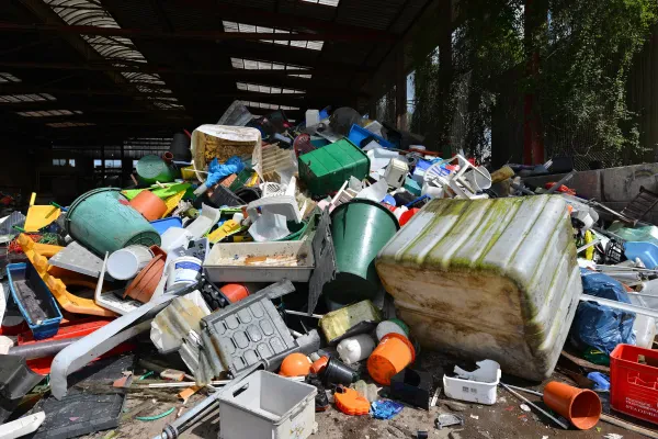 Fast Haul - Junk Removal - Berkeley - Oakland - San Francisco - Bay Area - photo 4