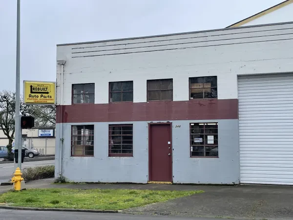 Walz's Rebuilt Auto Parts - photo 3