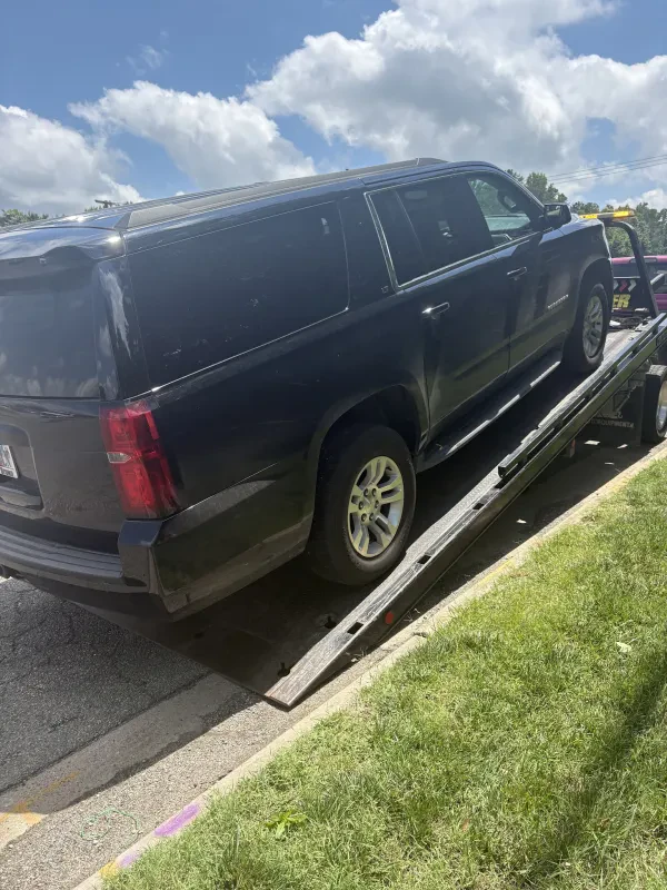 AAlways Hookin' Towing & Tire - photo 3