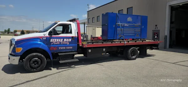 Neenah Main Auto Body & 24 Hour Towing - photo 2