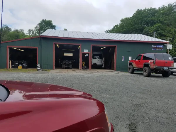 Meriden Garage - photo 2
